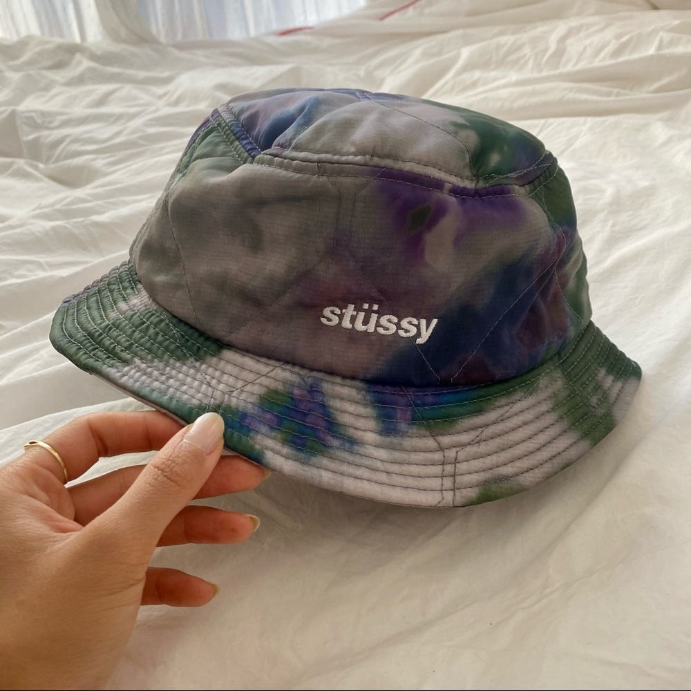 Stussy Curtis Tie Dye Quilted Bucket Hat